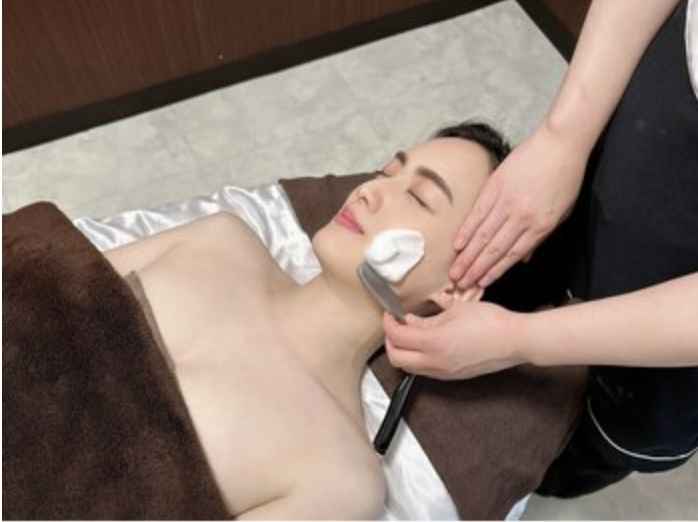 ローブブランシェ立川店