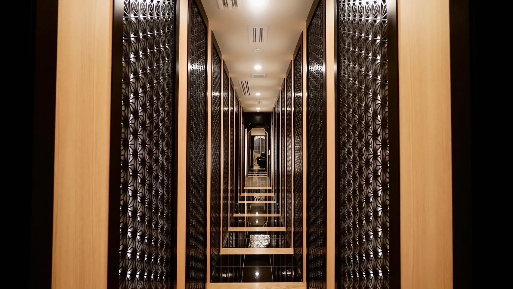 【ヒロ銀座】プレミアムバーバー パレスホテル東京店 /東京丸の内