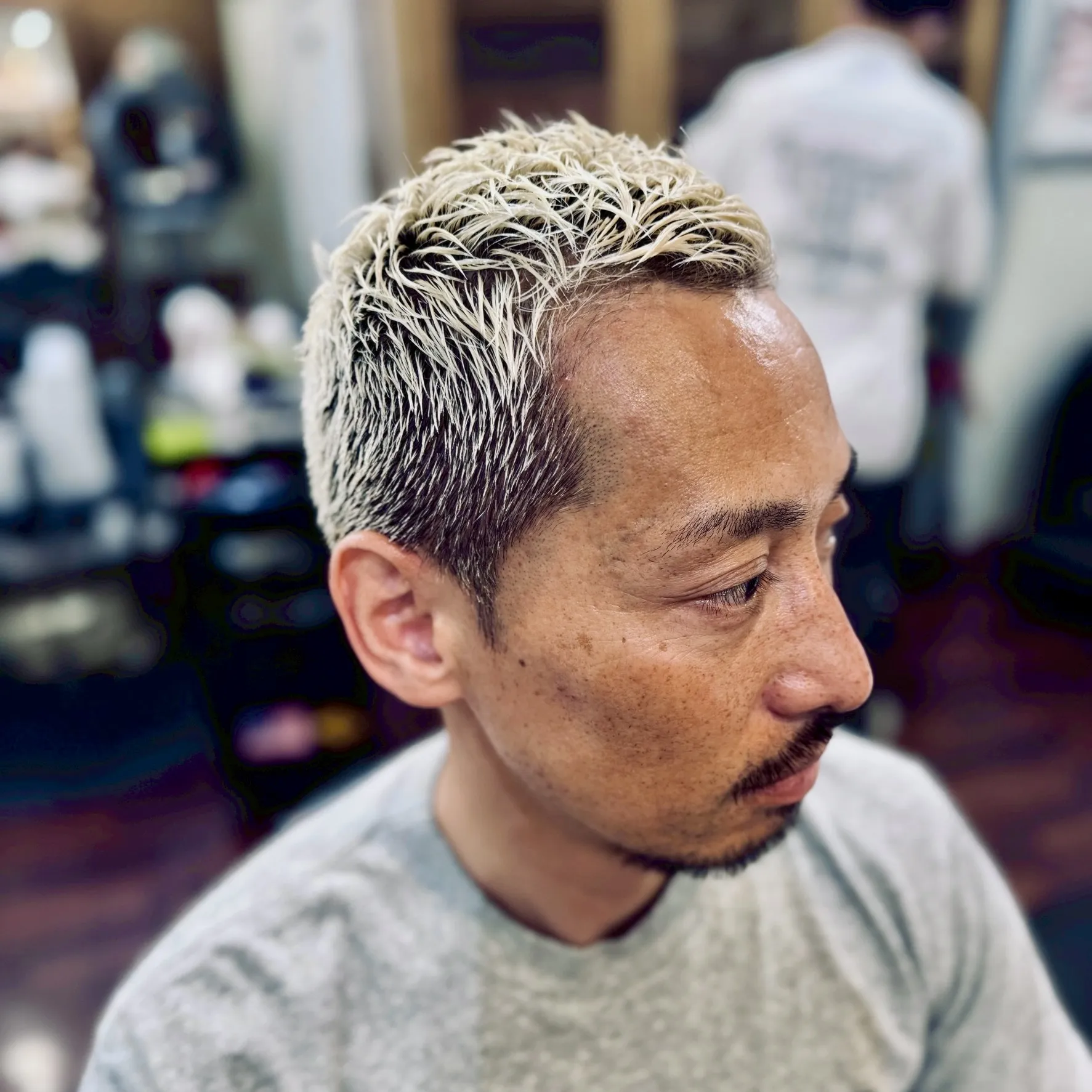 ブリーチカラー　