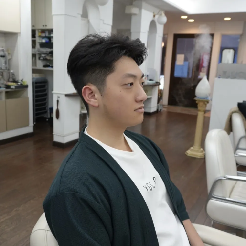 カット、炭酸泉シャンプー、シェービング　