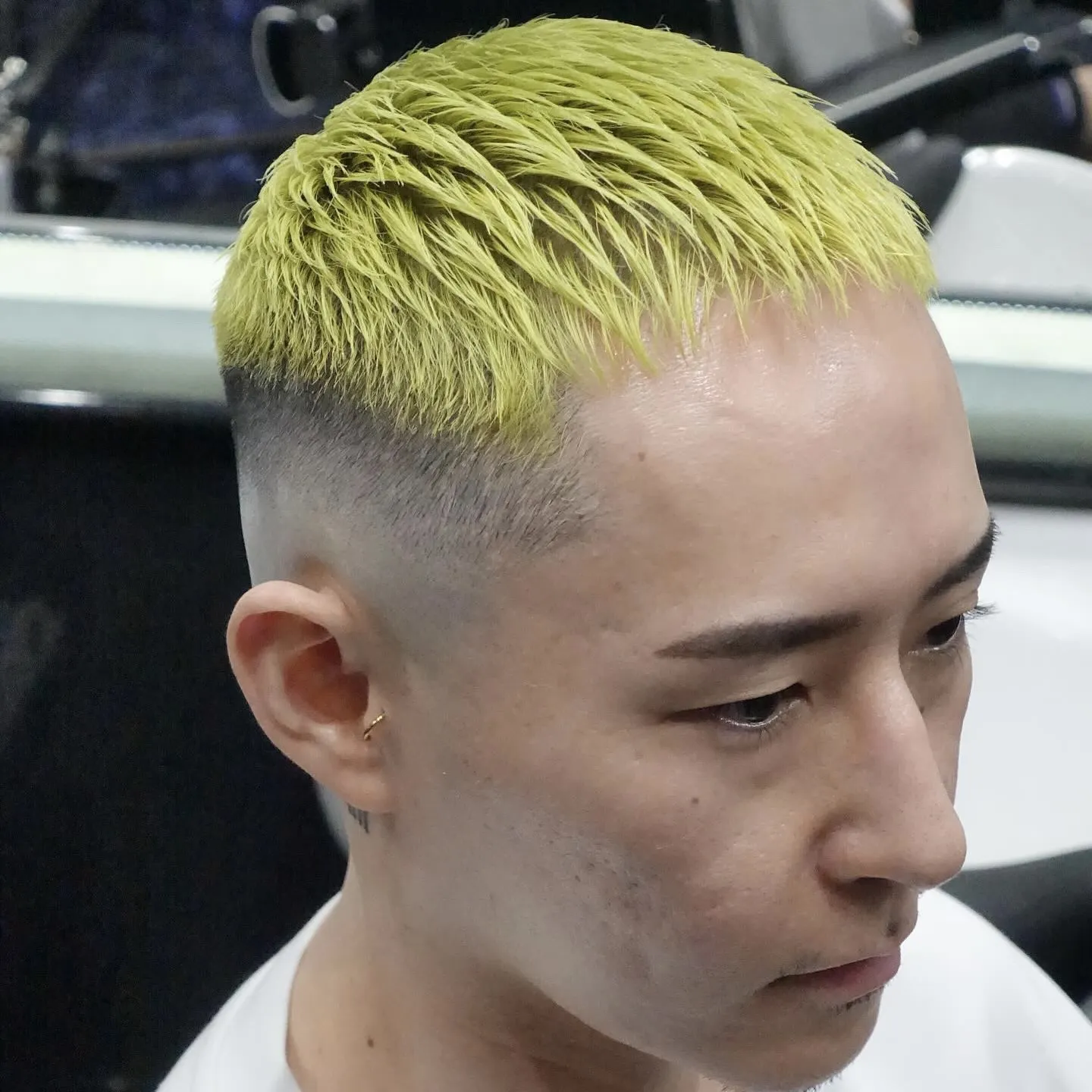 カット+フェード+ブリーチ2回+オンカラー　