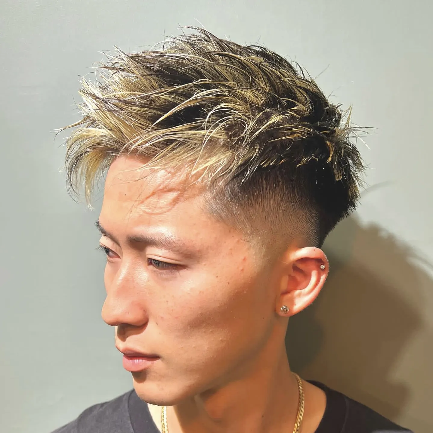 カット＋メッシュカラー＋シェービング＋眉カット　