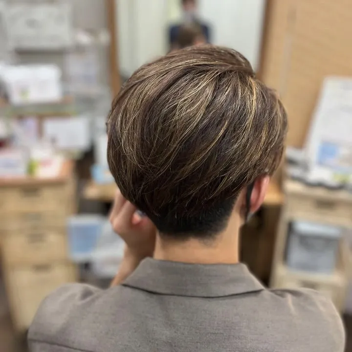 ハイライトカラー（シャンプー込み）