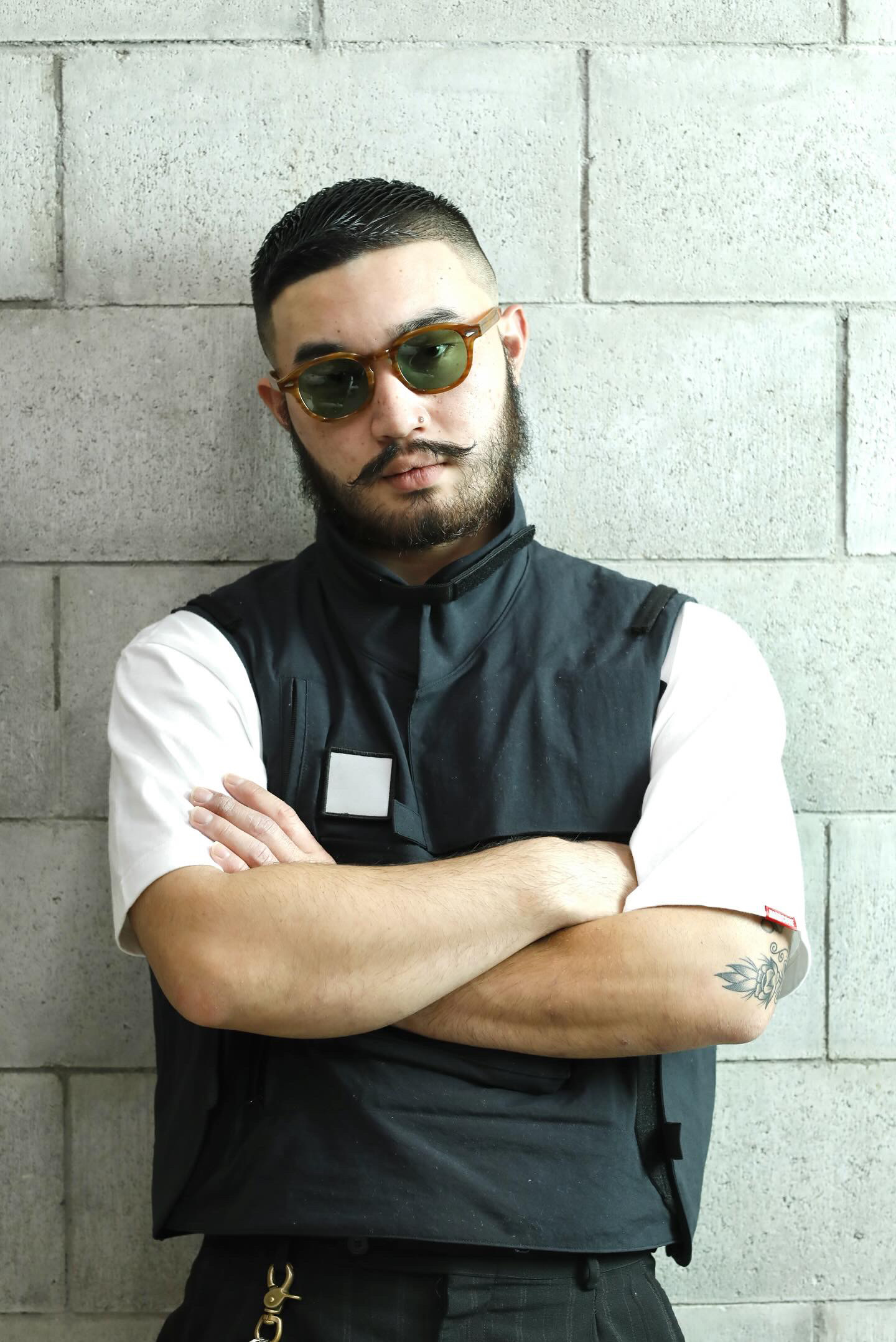 【バーバーカットコース】メンズフェードカット+眉カット+ラインアップデザイン  ¥6,600