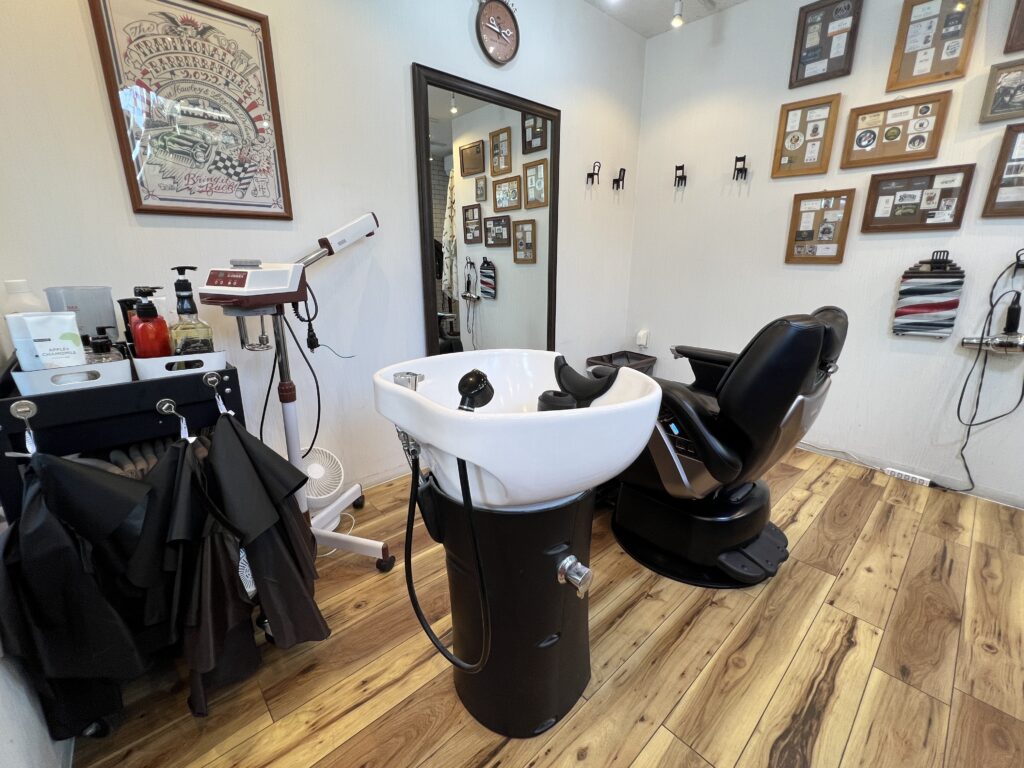 BARBER LOCATION Your Space