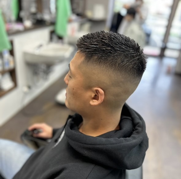 スキンフェード 　¥3,400