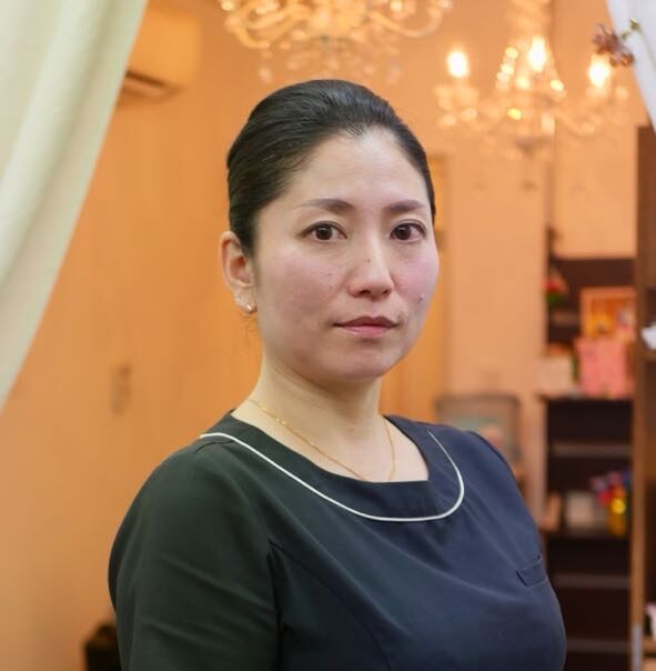 シェービング＆エステサロン Glänz　石井 里美