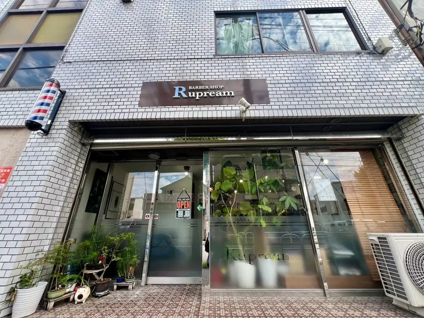 BARBER SHOP Rupream（ルプリーム)