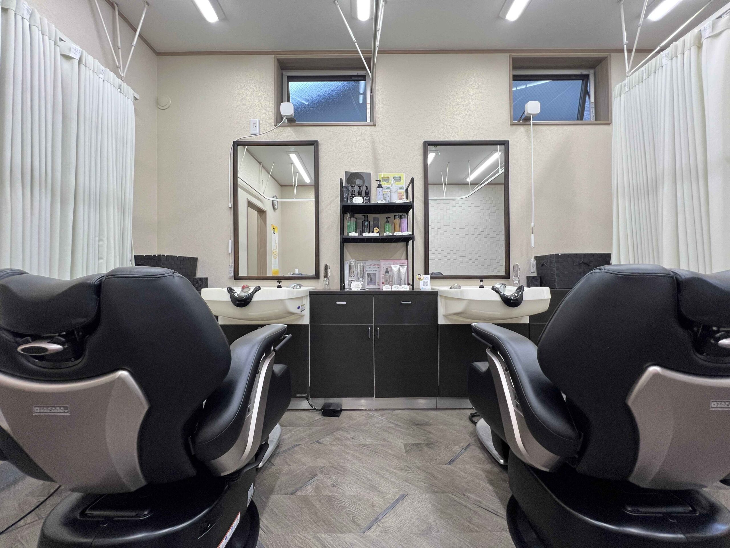 サロン内観