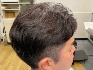 デザインカット＋白髪グレイ染めinマニキュア＋シェービング＋眉カット　