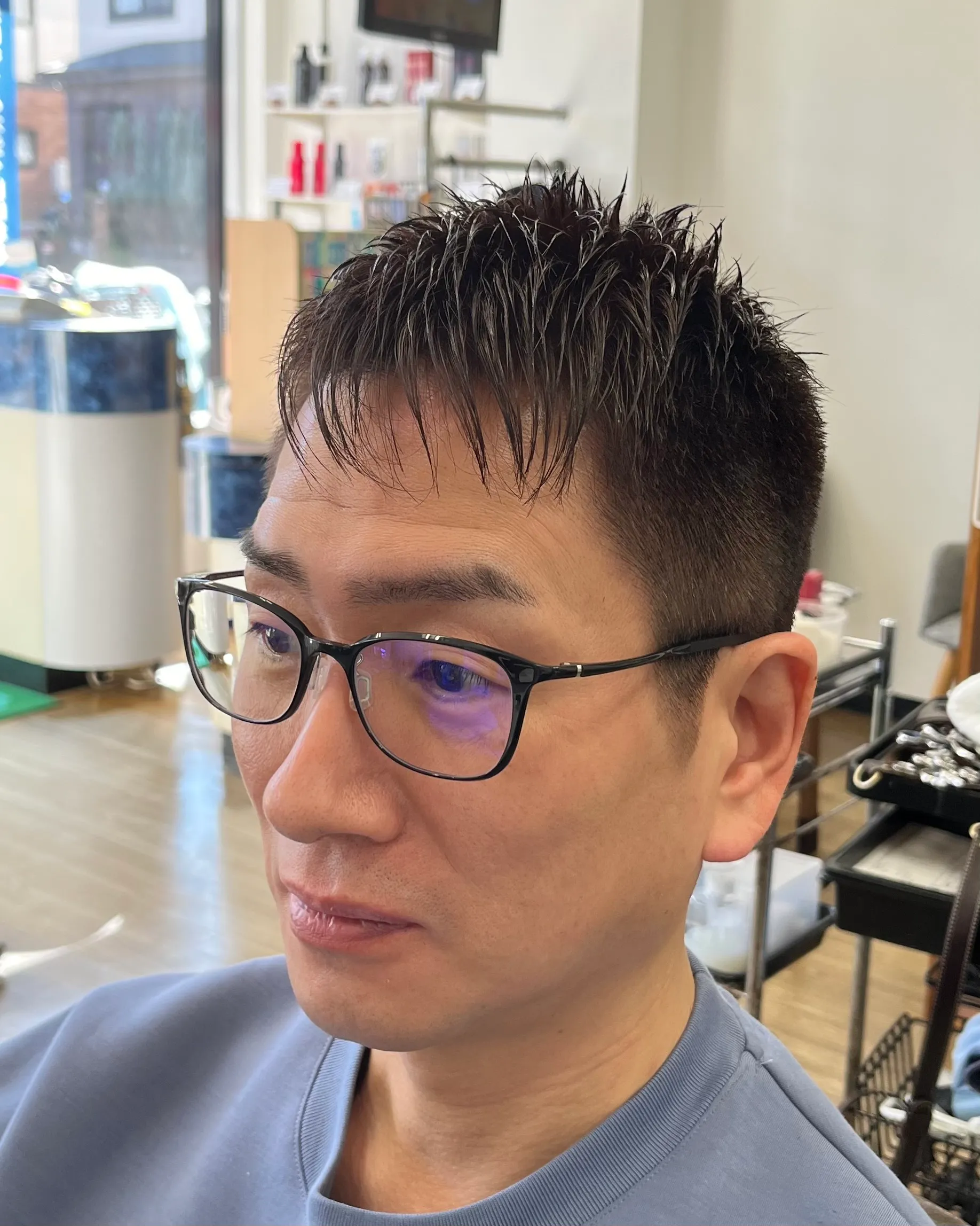 【人気No.1】デザインカット＋高濃度ヒアルロン酸シェービング＋眉カット　 5,500円