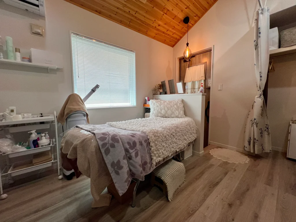 お顔剃りエステサロンfika