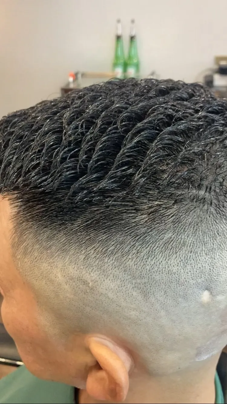 アイロンパーマ  ￥6500