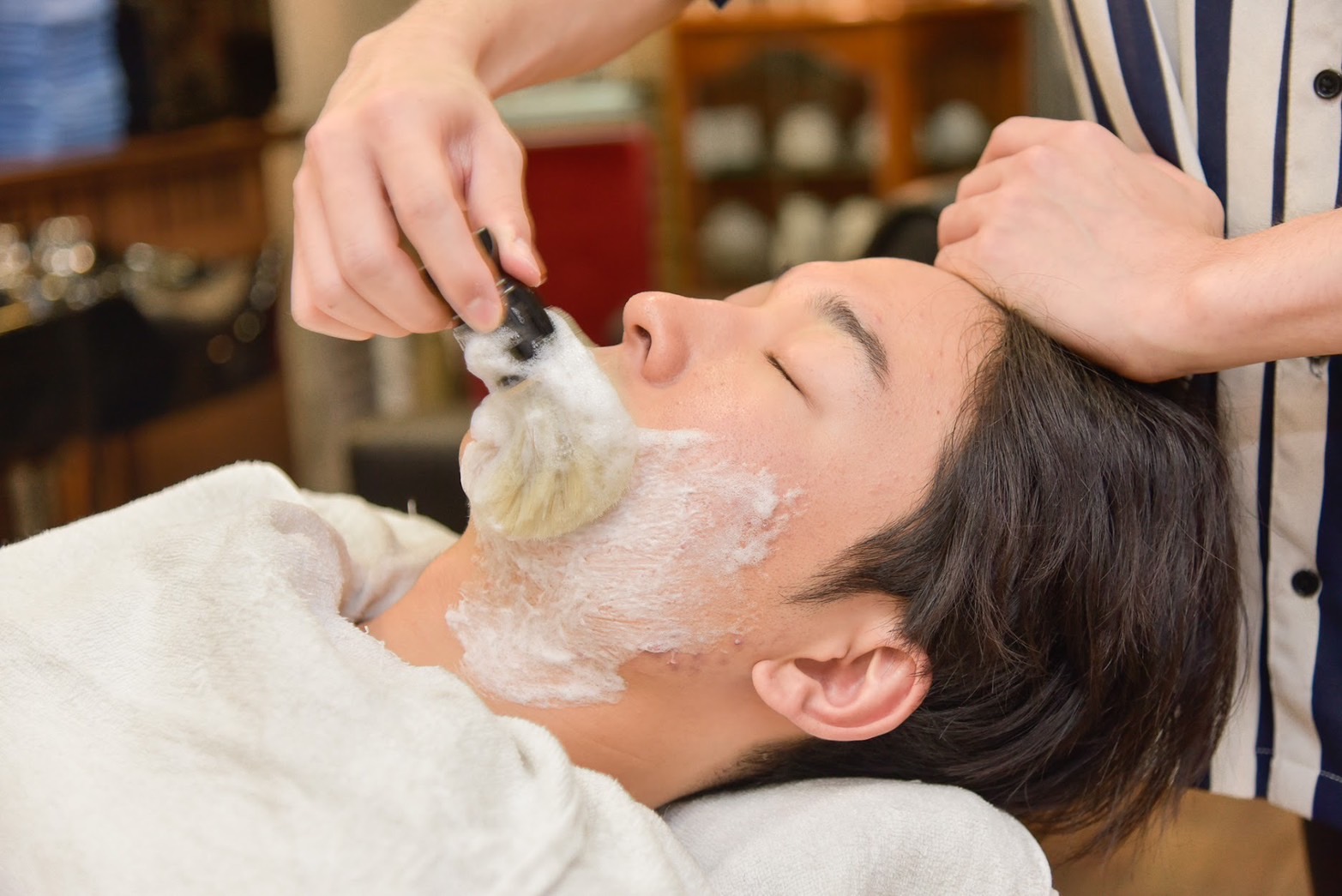 フェイシャルマッサージ